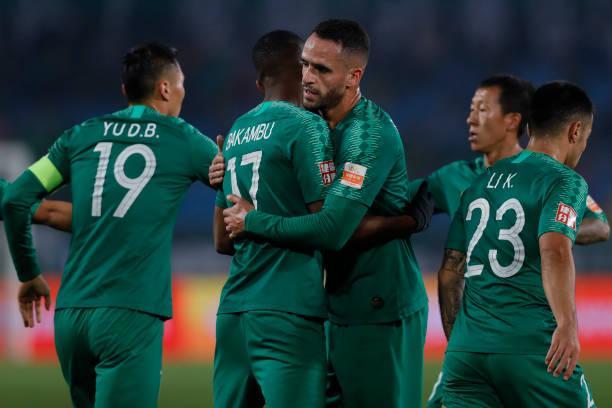 网页版登录入口这也行？集结日北京国安备战欧联里程碑夜北京国安手感冰凉，转会期那不勒斯调整名单以备法国杯(2025欧联杯积分榜)